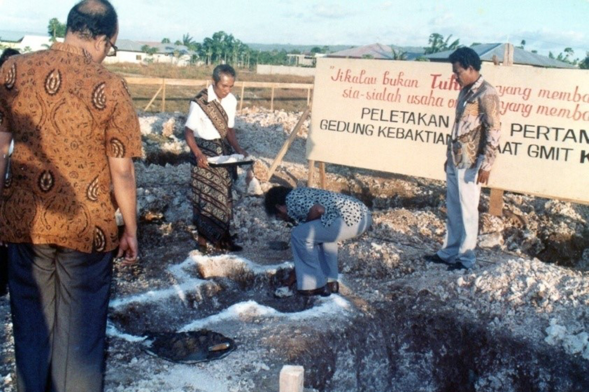 Peletakan Batu Pertama